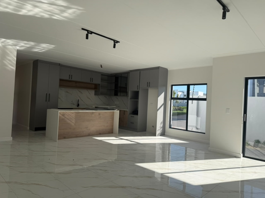 3 Bedroom Property for Sale in Sandown Western Cape